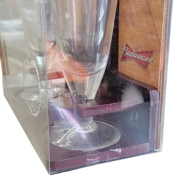Budweiser Wooden Bar Stand & 2 Pilsner Glasses Bottle Opener 2006 Gift Christmas - Picture 5 of 9